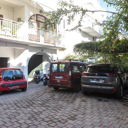 Apartman Koky Makarska Bagian luar foto