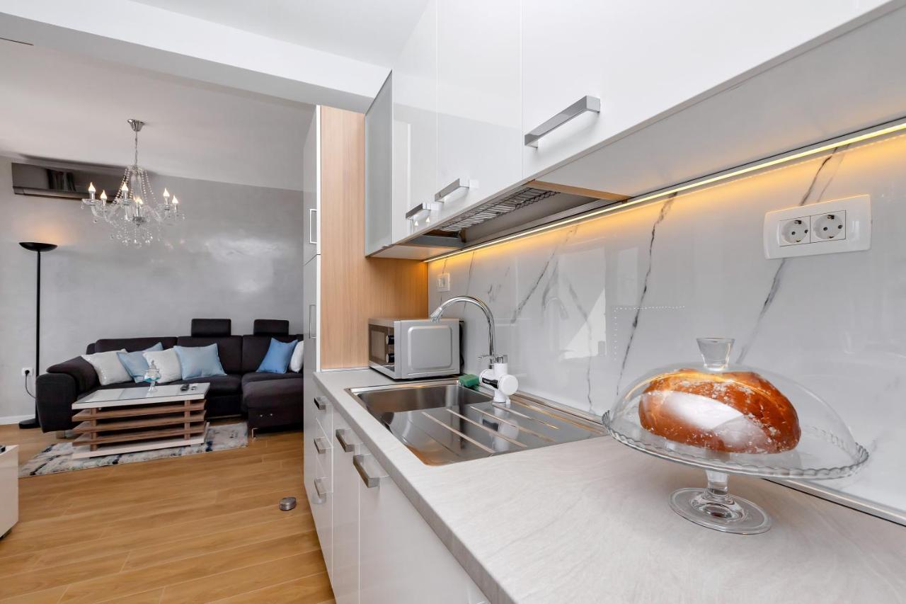 Apartman Koky Makarska Bagian luar foto