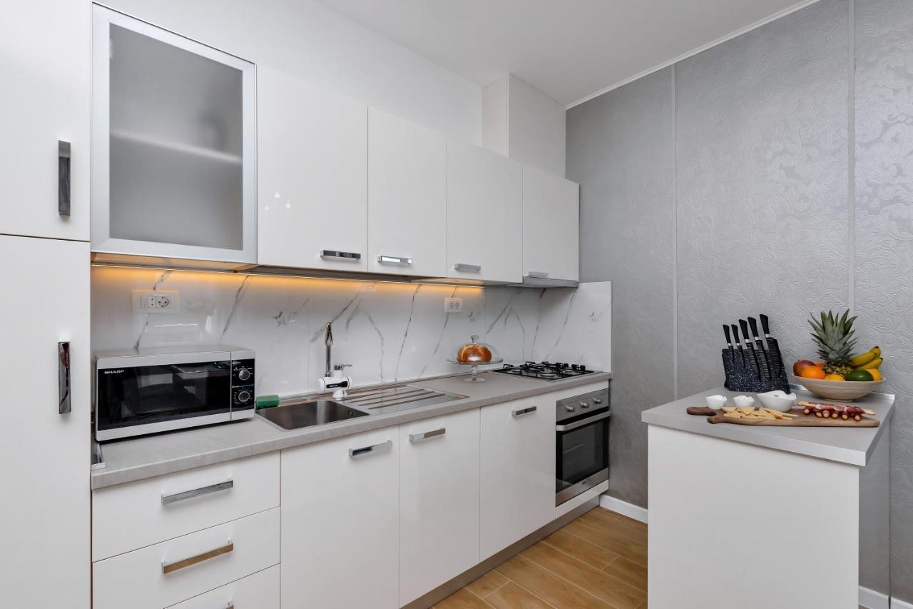 Apartman Koky Makarska Bagian luar foto
