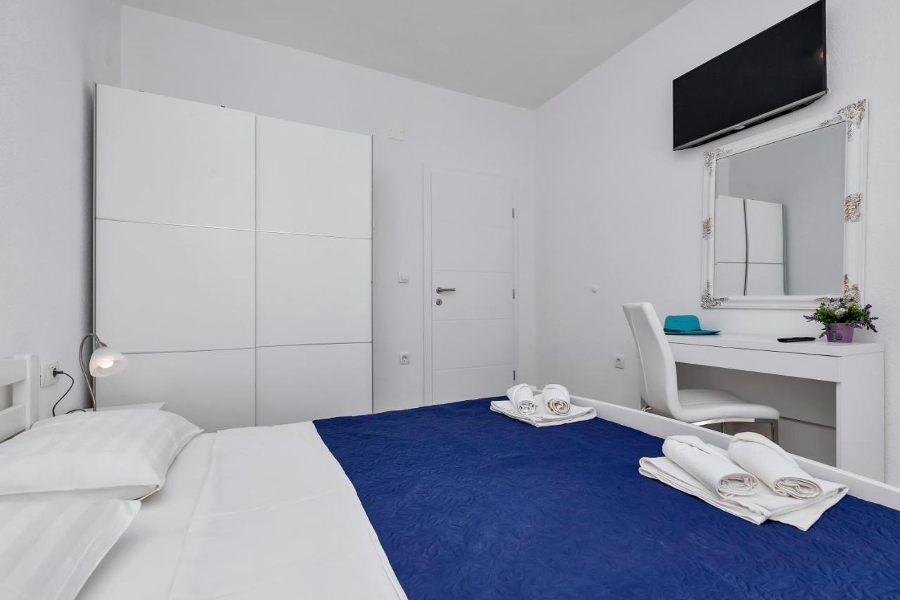Apartman Koky Makarska Bagian luar foto