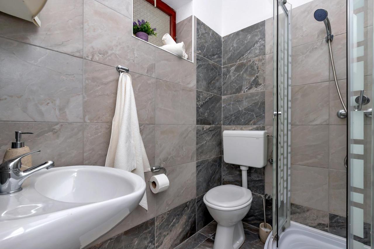 Apartman Koky Makarska Bagian luar foto